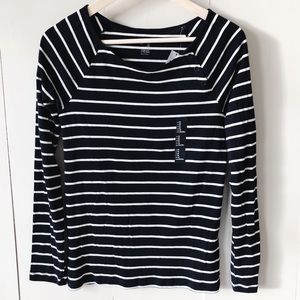 NWT 🌟 Gap Super Soft Long Tee